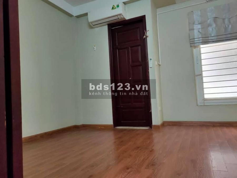 Bán Nhà Nam Từ Liêm ô tô đỗ cửa, diện tích sử dụng 31m2 đúc 4 tầng, lhcc