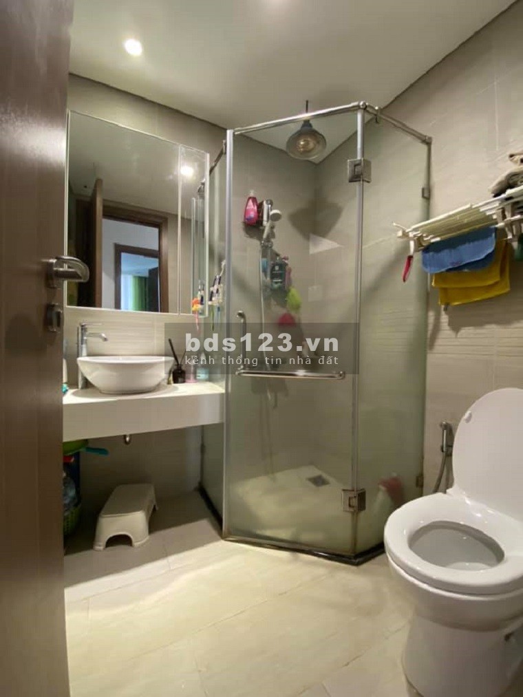 Tuyệt đỉnh an sinh nhà Nguyễn Văn Cừ, thiết kế đỉnh, dtsd 43m2 đúc 5 tầng, nhỉnh 4 tỷ