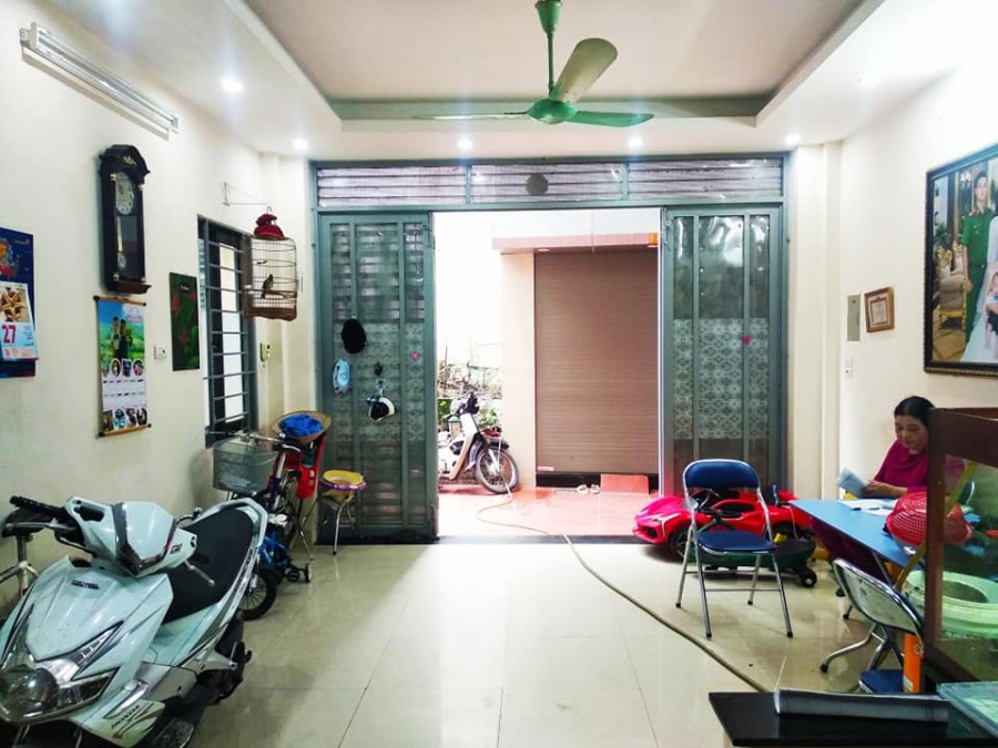 Cần nhanh nhà nguyên căn Xuân La, Tây Hồ, DT 37m2, 4 tầng, mt 3.5m, ngõ nông, giá 2.9 tỷ.
