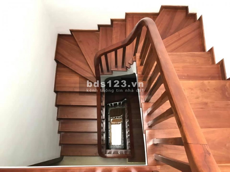 Bán nhà Lê Đức Thọ 40M2 x 4.5M x 5T - đầy đủ nội thất - ba bước ra phố giá 3.8 tỷ