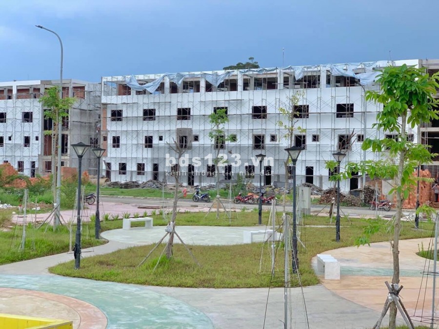 Đại lộ phồn hoa, giao thoa thịnh vượng, liên hệ 0942417798, thanh toán linh hoạt trải dài 12 tháng