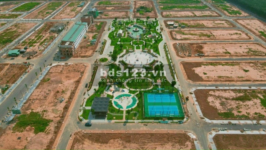 Đất nền sân bay Long Thành 2.5 km thổ cư 100%, OCB hổ trợ 70% ck 15-20 chỉ SJC