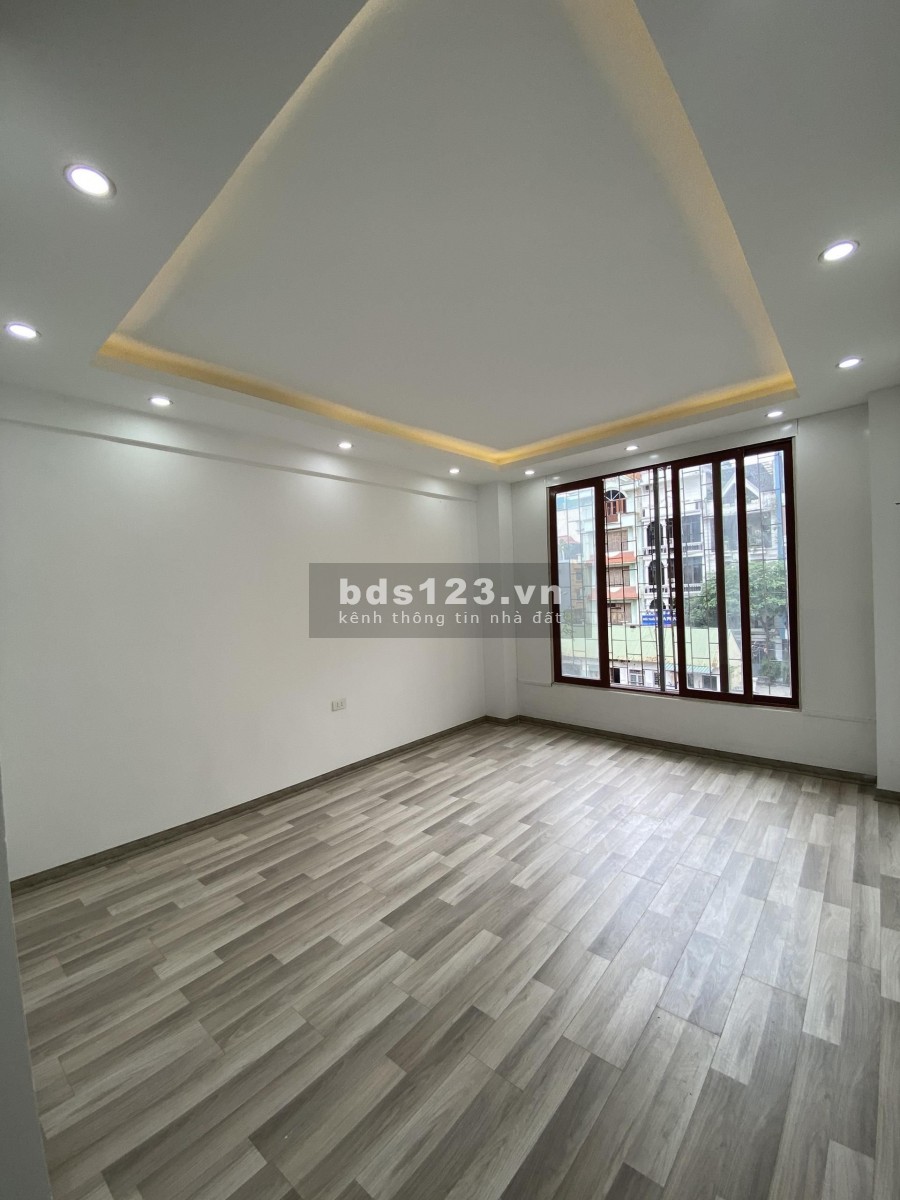 Bán gấp nhà phố Quan Nhân, diện tích sử dụng 55m2, 4 tầng, giá 3.55 tỷ