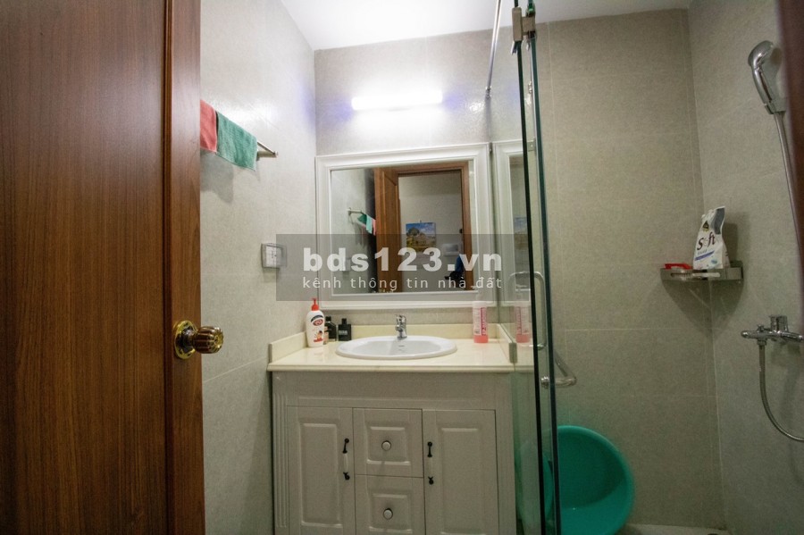 Chủ nhà cần cho thuê căn hộ cao cáp chung cư Iris Garden, liên hệ 0866196290