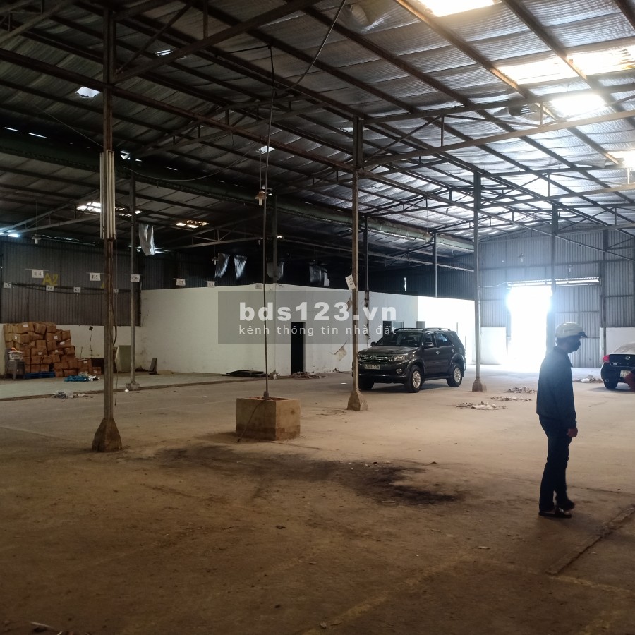 Kho xưởng cho thuê 1200/1700m2/4000m2 gần cầu Tham Lương Quận 12