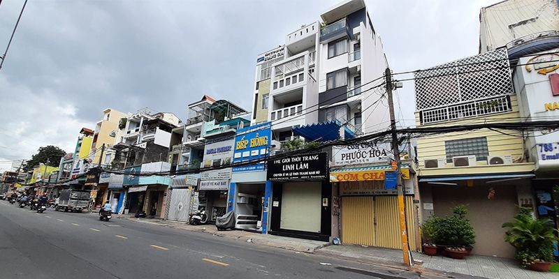 Măt tiền Lạc Long Quân P9 Tân Bình. 5 tầng giá 13,9 tỷ còn TL. LH 0979847570