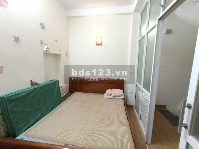 Bán nhà Gốc Đề dt 24m, đúc 3 tầng xây chắc chắn, giá 1.85 tỷ lh 0916010180