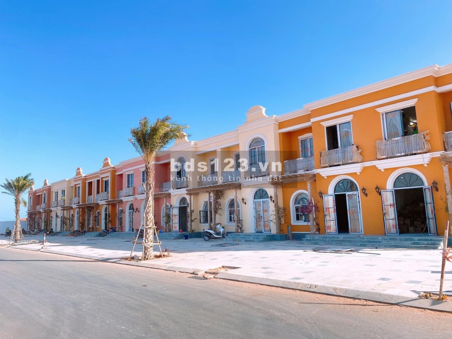 Chuyển nhượng, bán shophouse mặt đường 24m giá 6,7 tỷ ở NovaWorld Phan Thiết