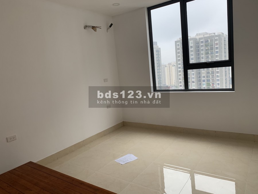 Cho thuê Chung cư 282 Nguyễn Huy Tưởng, 2 phòng ngủ, 70m2, đồ cơ bản, 9 triệu/tháng. LH 0377983070