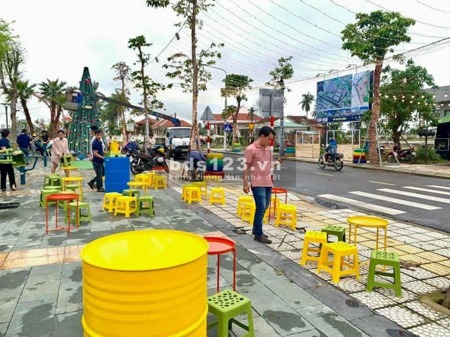 Trả nợ cho Con trai mùa banh, bán gấp lô đất kề Góc, cạnh quá trà chanh