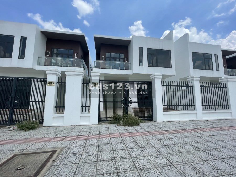 Bán nhà phố trung tâm hành chánh Trảng Bom chỉ từ 1.5 tỷ/căn, 1 trệt 2 lầu