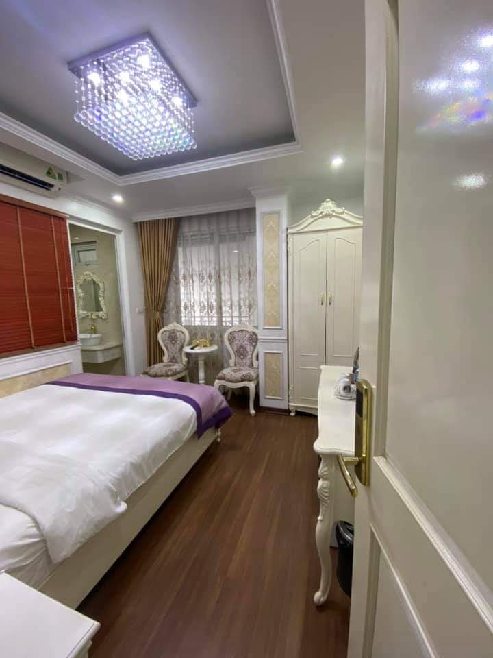 Bán nhà Nguyễn Khánh Toàn, Cầu Giấy DT 30m2, 5T, Nhỉnh 3 Tỷ.