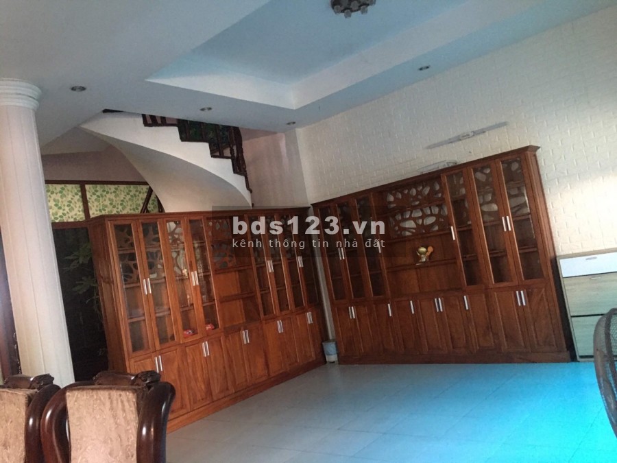 Cho Thuê Nhà Nguyễn Minh Hoàng, Quận Tân Bình, diện tích sử dụng 9x17m, 3 lầu