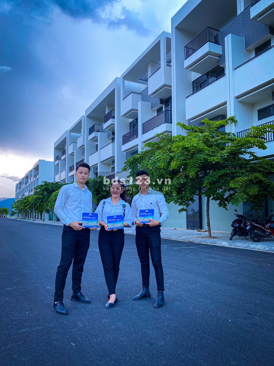 Nhà Thương mại 4 tầng – kinh doanh thuận tiện – cho thuê dễ dàng
