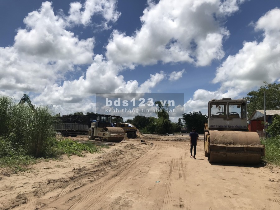 Đất nền trung tâm Thoại Sơn giá dưới 1 tỷ Liên hệ: 0945677849 để được xem đất