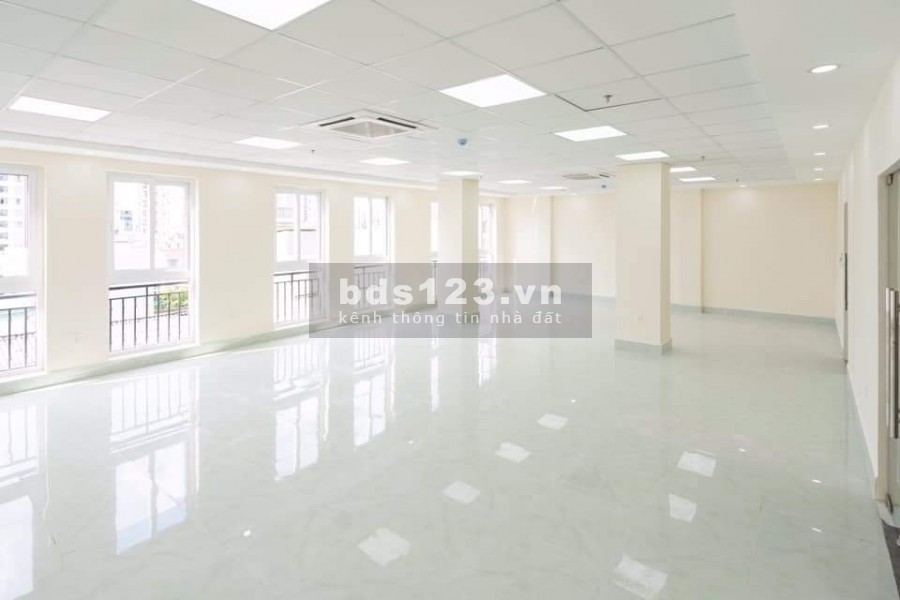 Cho Thuê Nhà Hoàng Hoa Thám, Quận Tân Bình, DT: 9x18m, Hầm trệt 3 lầu