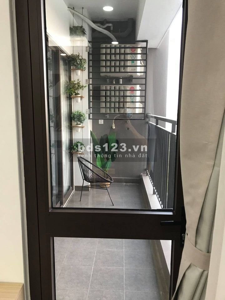 Bán Căn hộ 3PN/168m2 ngay trung tâm thành phố, View đẹp nhìn ra Hồ Tây