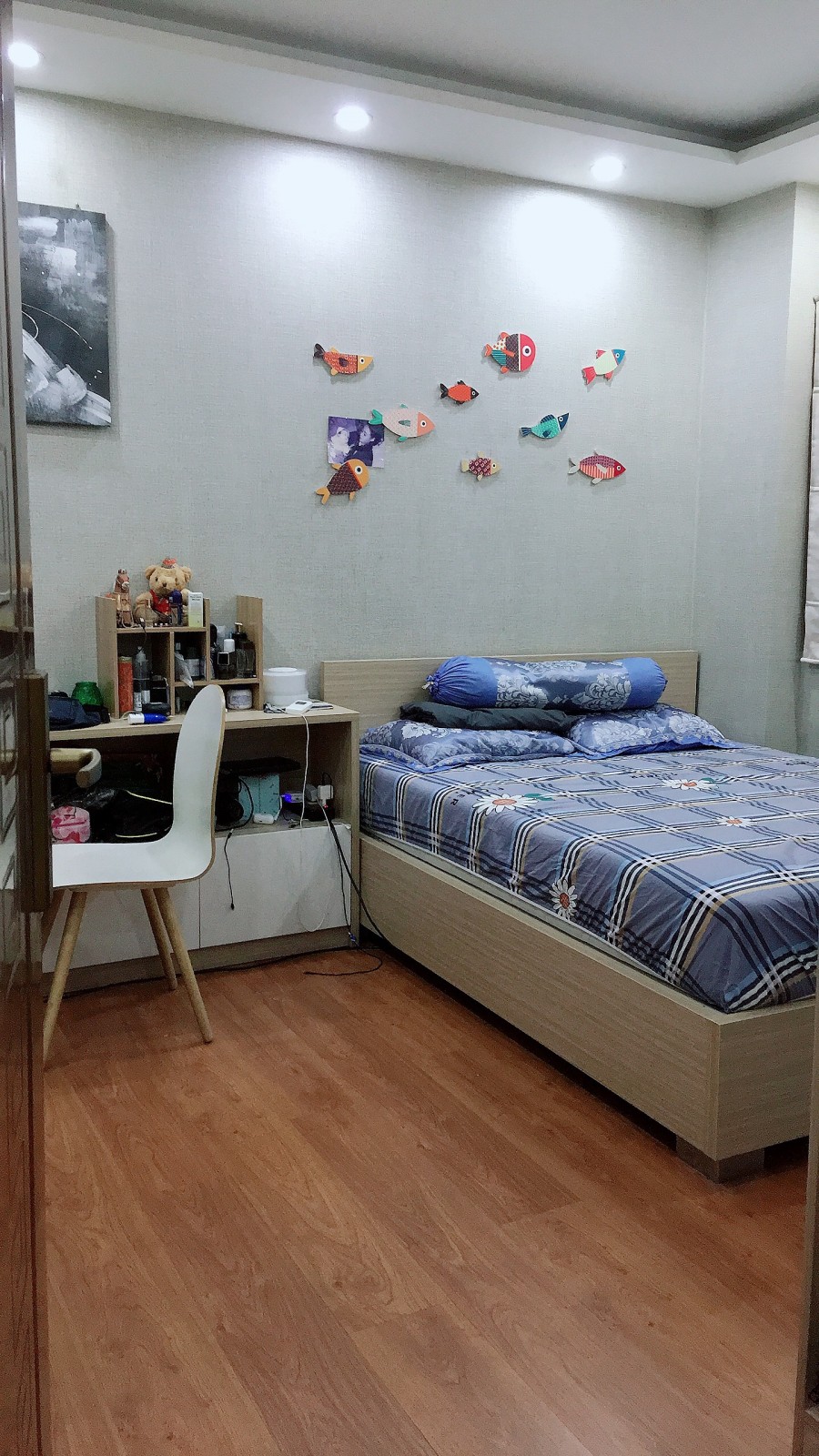 Căn hộ chung cư 2 pn dt 60m2, đầy đủ nội thất, giá 1,3 tỷ phù hợp với vợ chồng trẻ, gần ngã tư sở