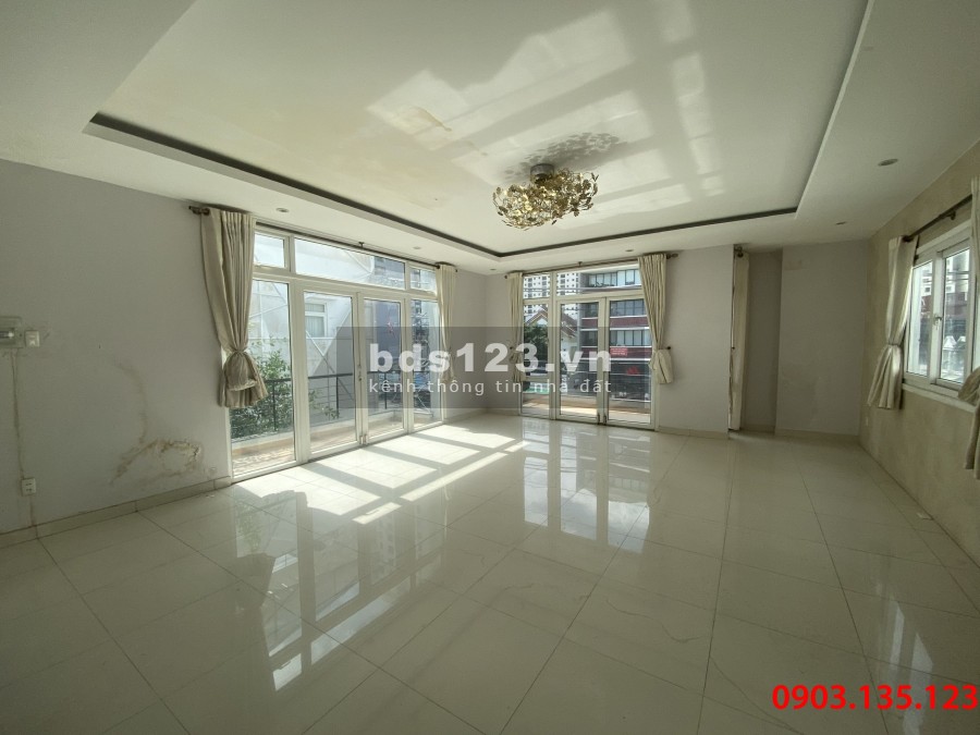Cho thuê nhà mặt tiền diện tích 12x22m làm văn phòng showroom An Phú Quận 2