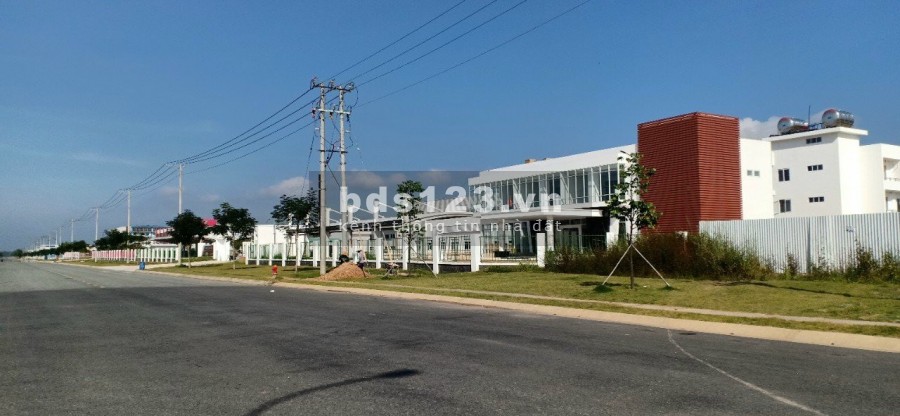 Bán đất tại đường ĐT 742 Tân Uyên Bình Dương điện tích 80m2, giá 860 triệu