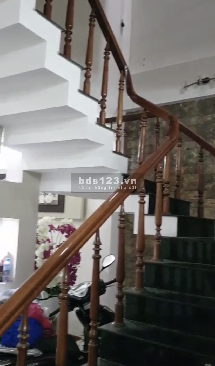 Bán nhà xinh 2.5 tầng, kiệt 5m đường Trần Cao Vân, Thanh Khê Đông, Thanh Khê, Đà Nẵng.