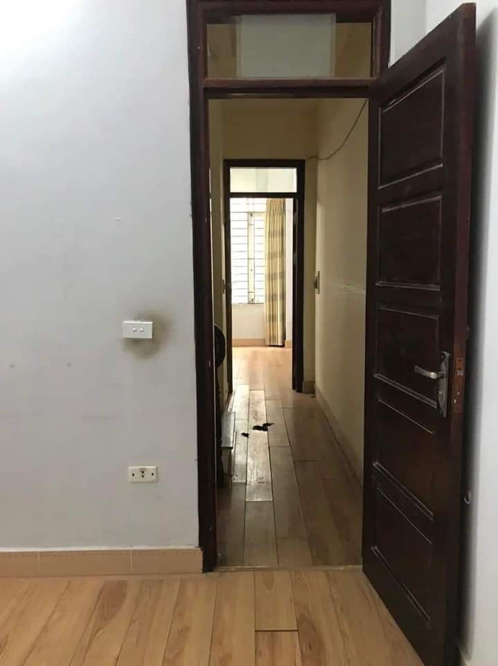 Cần tiền bán gấp nhà Kim Giang- Thanh Xuân 3.3 Tỷ, 33M2, 4 Tầng