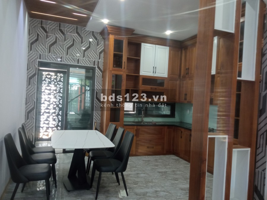 Bán nhà 3 tầng mới đẹp mặt tiền Nguyễn Huy Tự, Hòa Minh, Liên Chiểu, Đà Nẵng