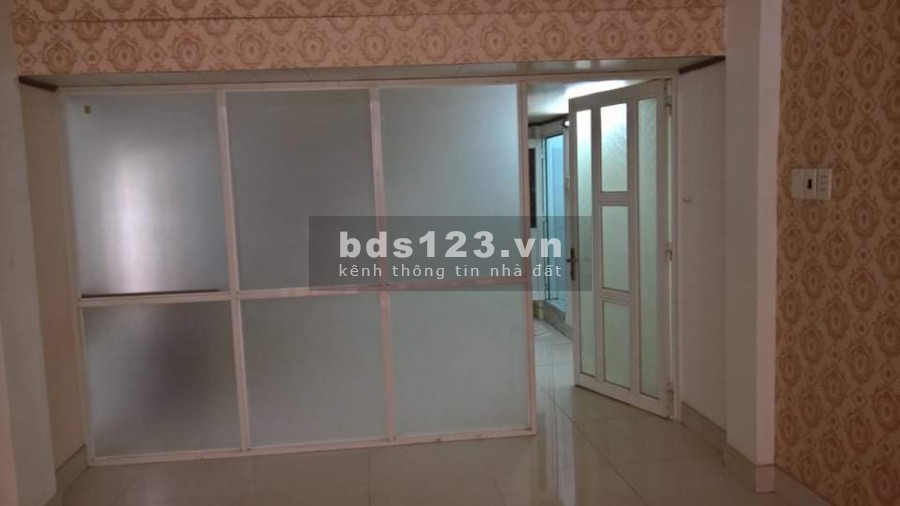 Bán nhà Quận 10 Nguyễn Tri Phương, diện tích 34m2, 1 trệt, 2 lầu hẻm xe hơi, lh 0907234201