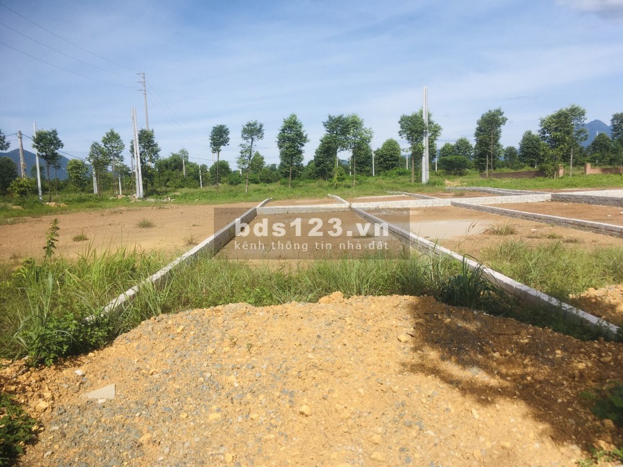 Tài chính chưa đến 1 tỷ, đất dịch vụ Tân Xã khu công nghệ cao Hoà Lạc, lh 0965528169