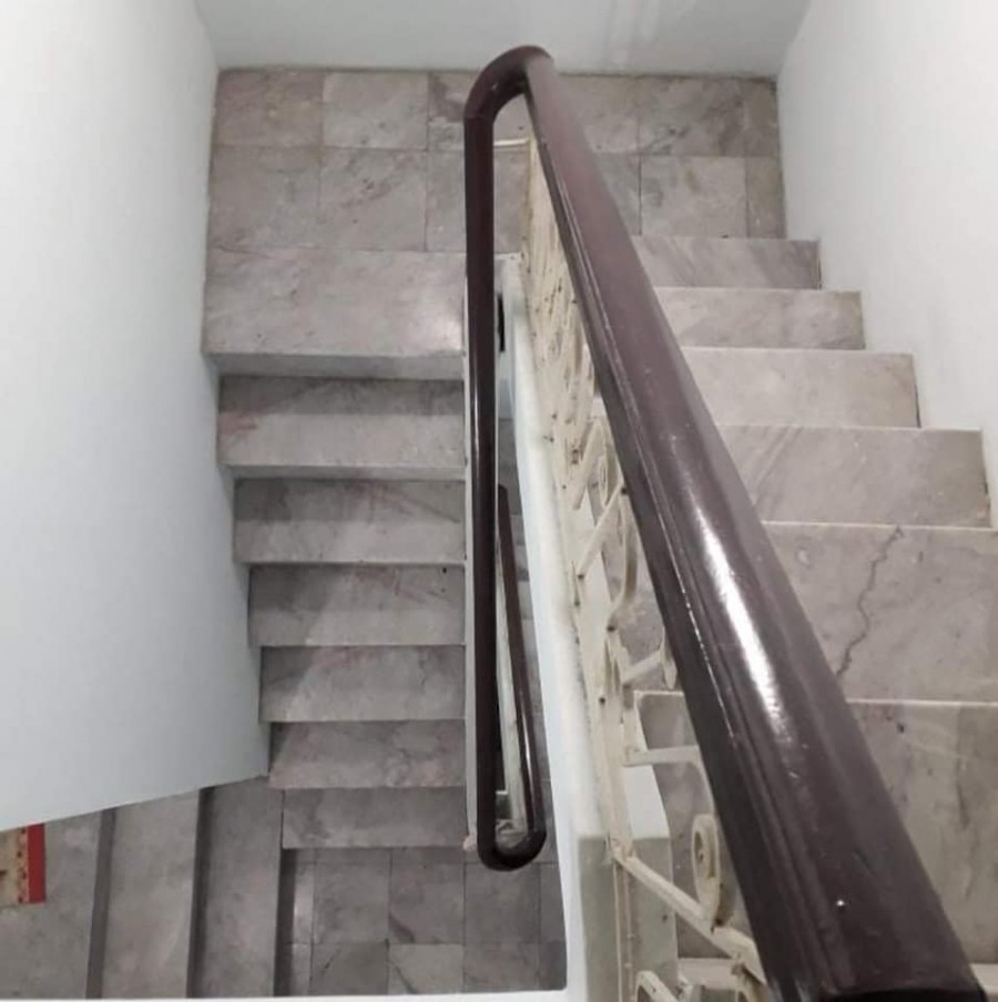 Bán nhà phân lô Cảnh Vệ Lăng Đăng Đường Láng, Đống Đa, dt 50m2, 4.5 tầng, giá 5 tỷ, lh 0904547386