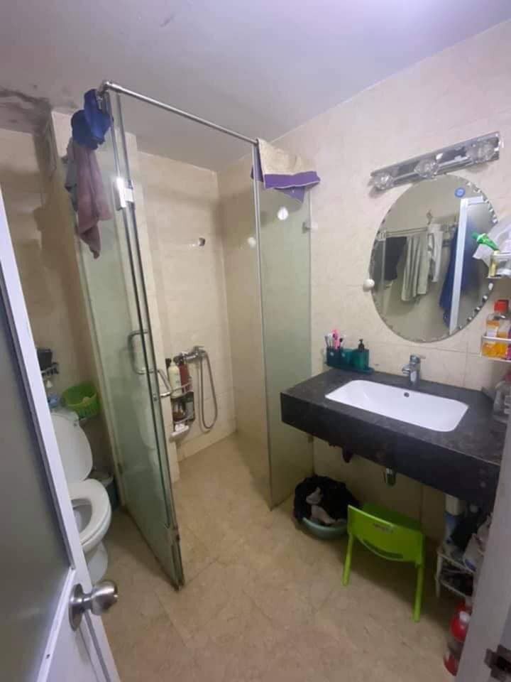 Chỉ 2,3 tỷ có ngay nhà đẹp đường Định Công Thượng dt 30m2 nhà 4 tầng cực gần phố