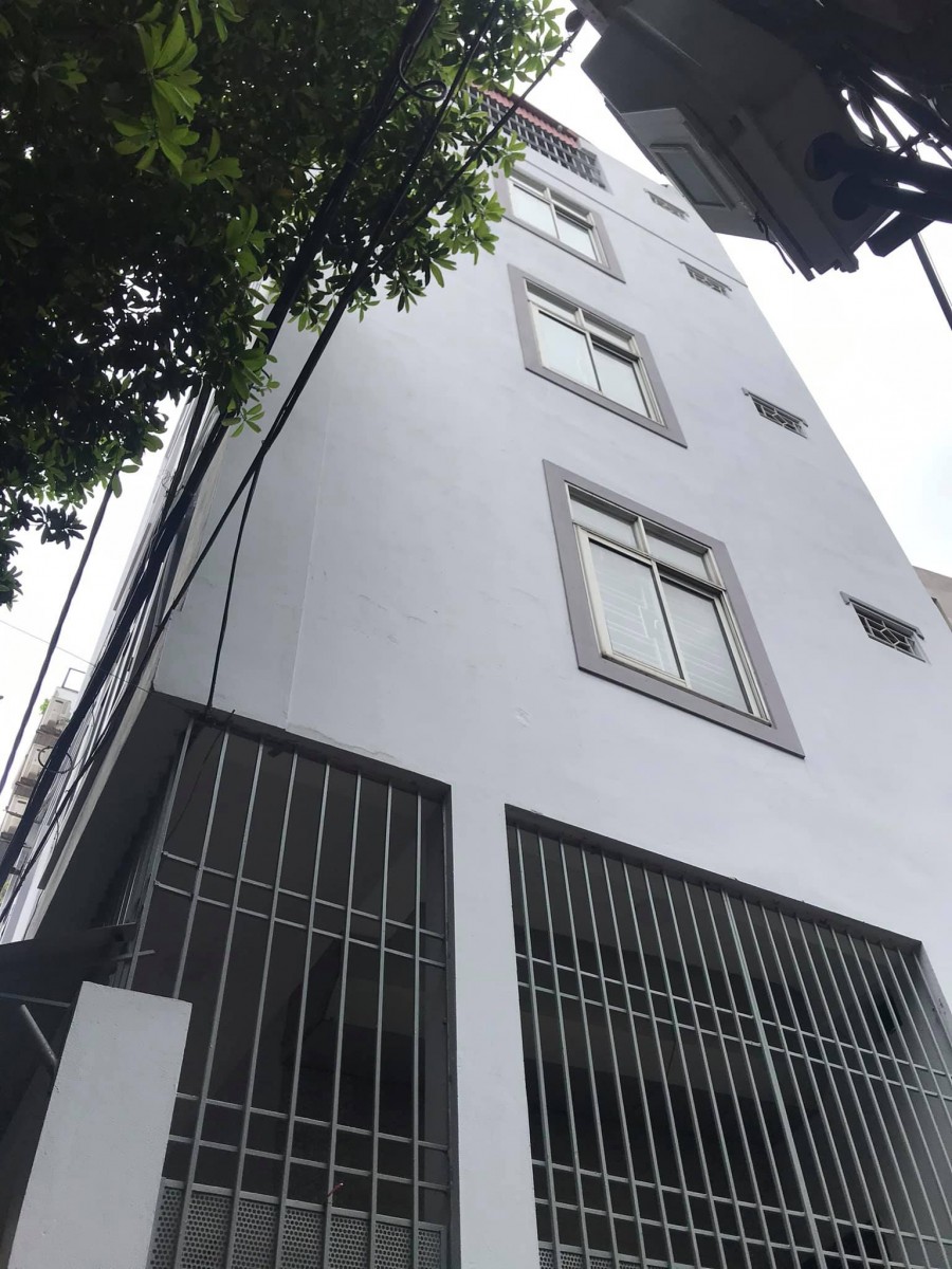 Bán nhà gấp nhà Vọng Hà, Hoàn Kiếm, Dt 55 m ,4 tầng, mặt tiền 4m, giá 4 tỷ 750