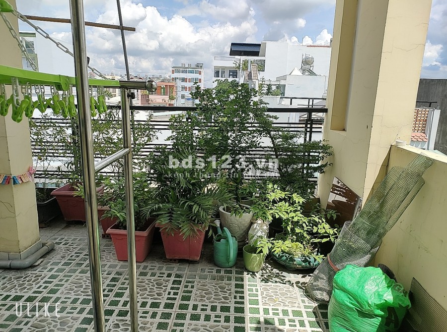 Giá bán 4.6 tỷ bớt lộc 3 tầng dt 58m2 hẻm xe hơi Lê Đình Cẩn, Quận Bình Tân