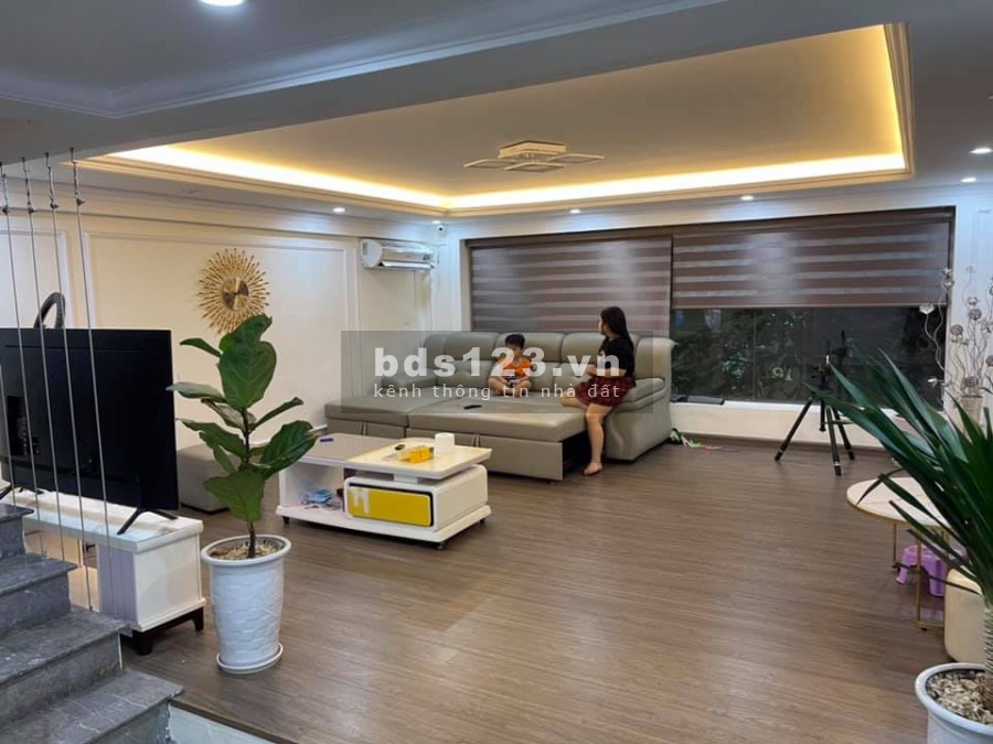 Nhà Lô Góc Hai Mặt Đường Kinh Doanh Tấp Nập trung tâm quận Thanh Xuân