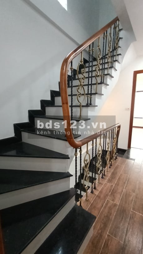 Bán Nhà Thuỵ Phương, Ngõ 123 Ôtô tránh, Dt 33m x 5 Tầng, Giá 2.6 Tỷ