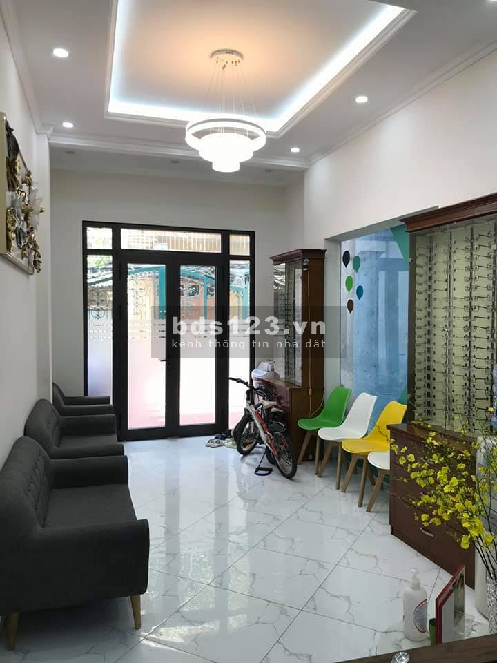 Bán Nhà Trường Chinh, Đống Đa dt 42m2, 4 tầng đúc, giá 3.7 tỷ ô tô, gần phố