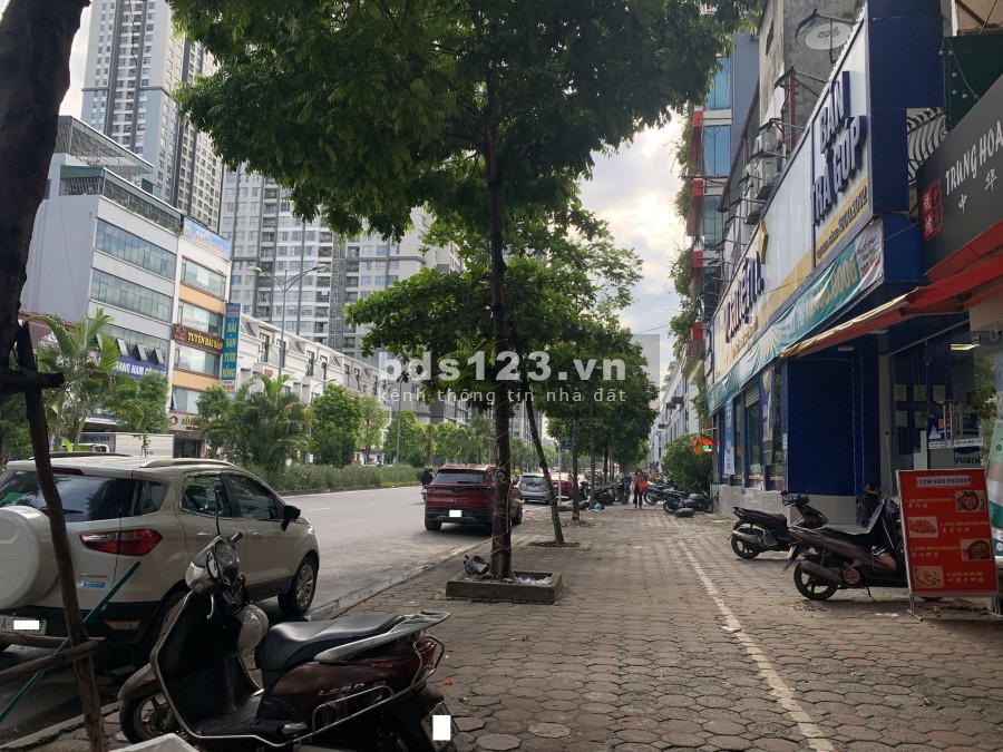 Bán nhà kinh doanh 2 ô tô tránh, thang máy Hàm Nghi, dt 60m2, giá 14.2 tỷ