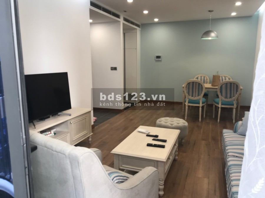 Chính chủ cho thuê CC Ecohome 3 tòa N02, 2PN (70m2) giá 5 triệu/tháng đồ đẹp mới. LH: 0944428855