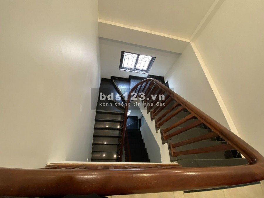 Bán nhà thoáng trước và sau, ô tô dừng đỗ 24/24 Chiến thắng (là khê hà đông) 42m2 4.7 tỷ