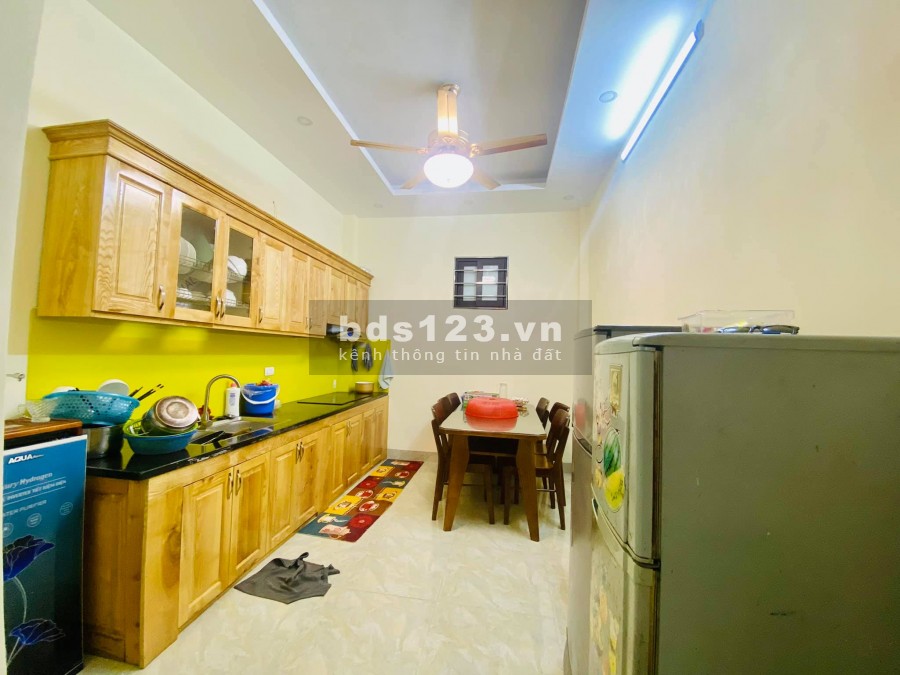 Bán nhà Nam Dư, diện tích sử dụng 40m2, cách ô tô vài bước, giá bán 2,9 tỷ, lhcc
