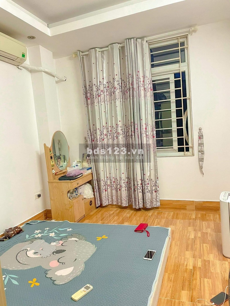 Cần bán căn hộ chung cư mini ngõ chùa Láng gần đại học Ngoại Thương, lh 0382288270
