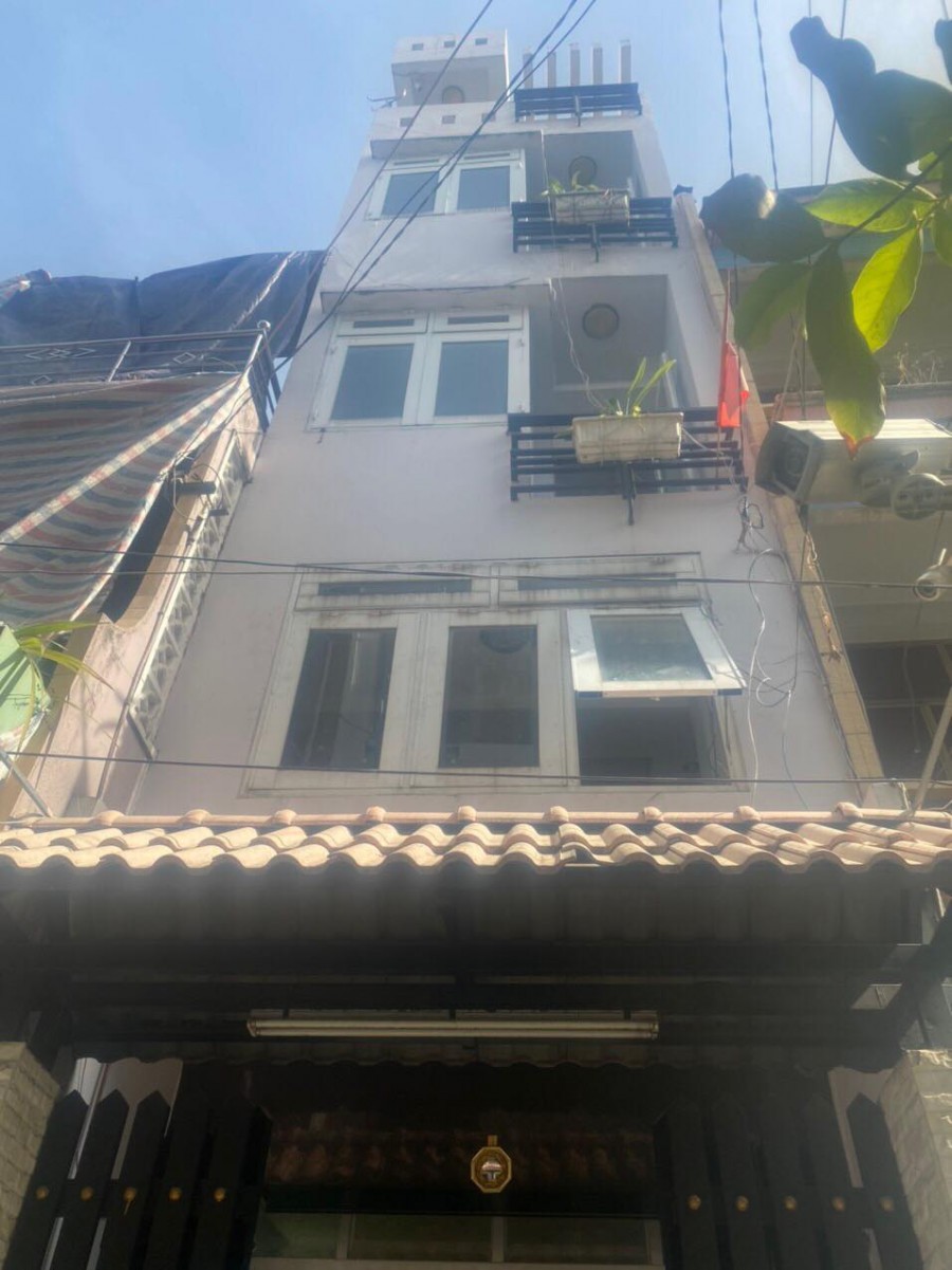 Nhà nguyên căn hẻm rộng Ngô Quyền Quận 10 giá bán 6.65 tỷ, lh 0383955628