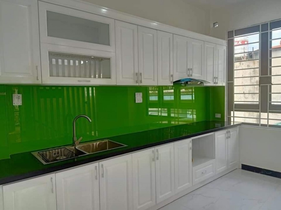 Bán nhà Đại Từ dt 60m2, lô góc 3 thoáng, gần phố, gần ô tô, nhà đẹp ở luôn giá nhỉnh 4 tỷ