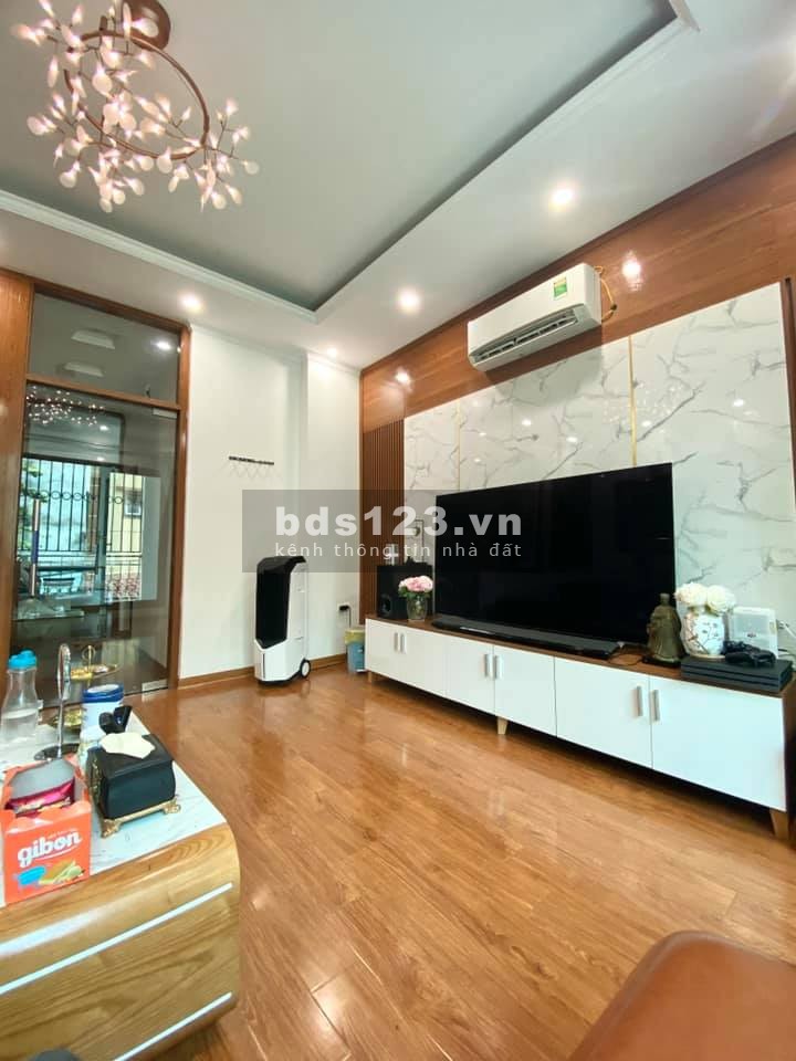Bán nhà Quan Nhân gần hồ, lô góc thiết kế rất đẹp, ngõ ba gác thông, dt 50mx5t, giá 6.7 tỷ