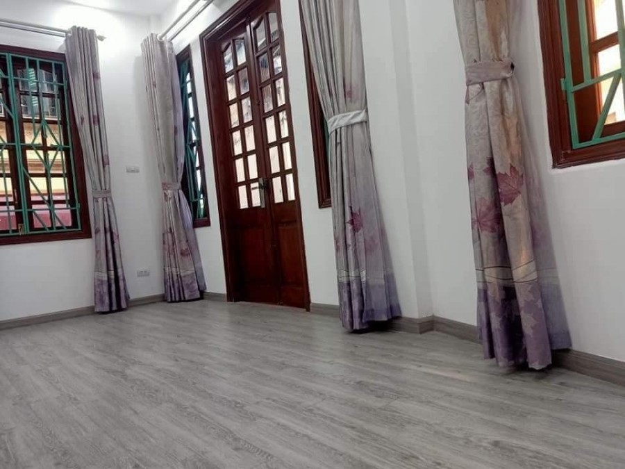 Bán nhà Đại Từ dt 60m2, lô góc 3 thoáng, gần phố, gần ô tô, nhà đẹp ở luôn giá nhỉnh 4 tỷ