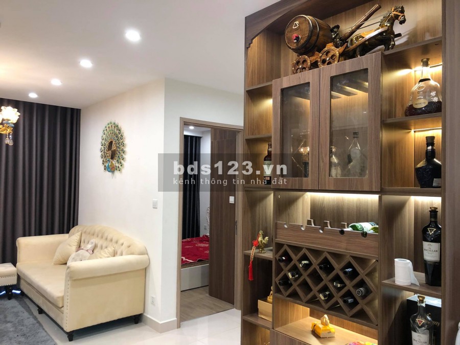 Hết tháng 7 mình trống căn 2PN 55m2 nội thất liền tường cho thuê tại Vinhomes Smart City. Liên hệ: 0393425188.