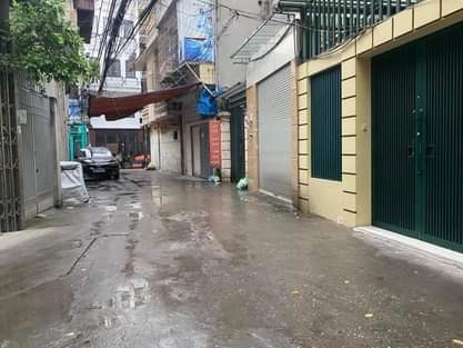 Bán nhà nguyên căn lô góc Minh Khai dt 30m2, đúc 4 tầng, giá 4.9 tỷ Hai Bà Trưng