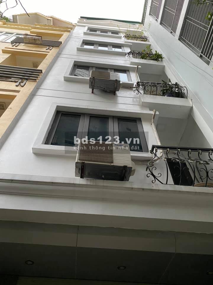 SIÊU HIẾM Ngọc Lâm 52m2, 15m ô tô tránh thoáng trước sau, ô tô đỗ cửa, giá 4.2 tỷ