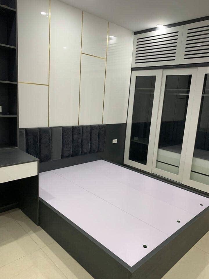 Bán nhà 169 Hoàng Mai dt 30m2, 5 tầng mt 4m, full nội thất, ô tô đổ cổng sân siêu rộng