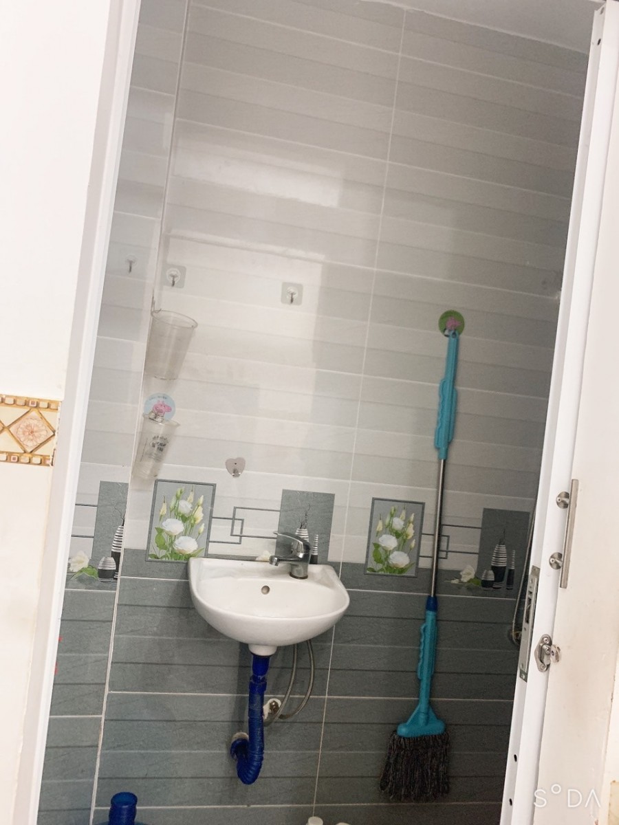 Bán nhà ngỏ hẽm Dương Bá Trạc Phường 1 Quận 8 dt 39m2 4 tầng, giá 4.68 tỷ